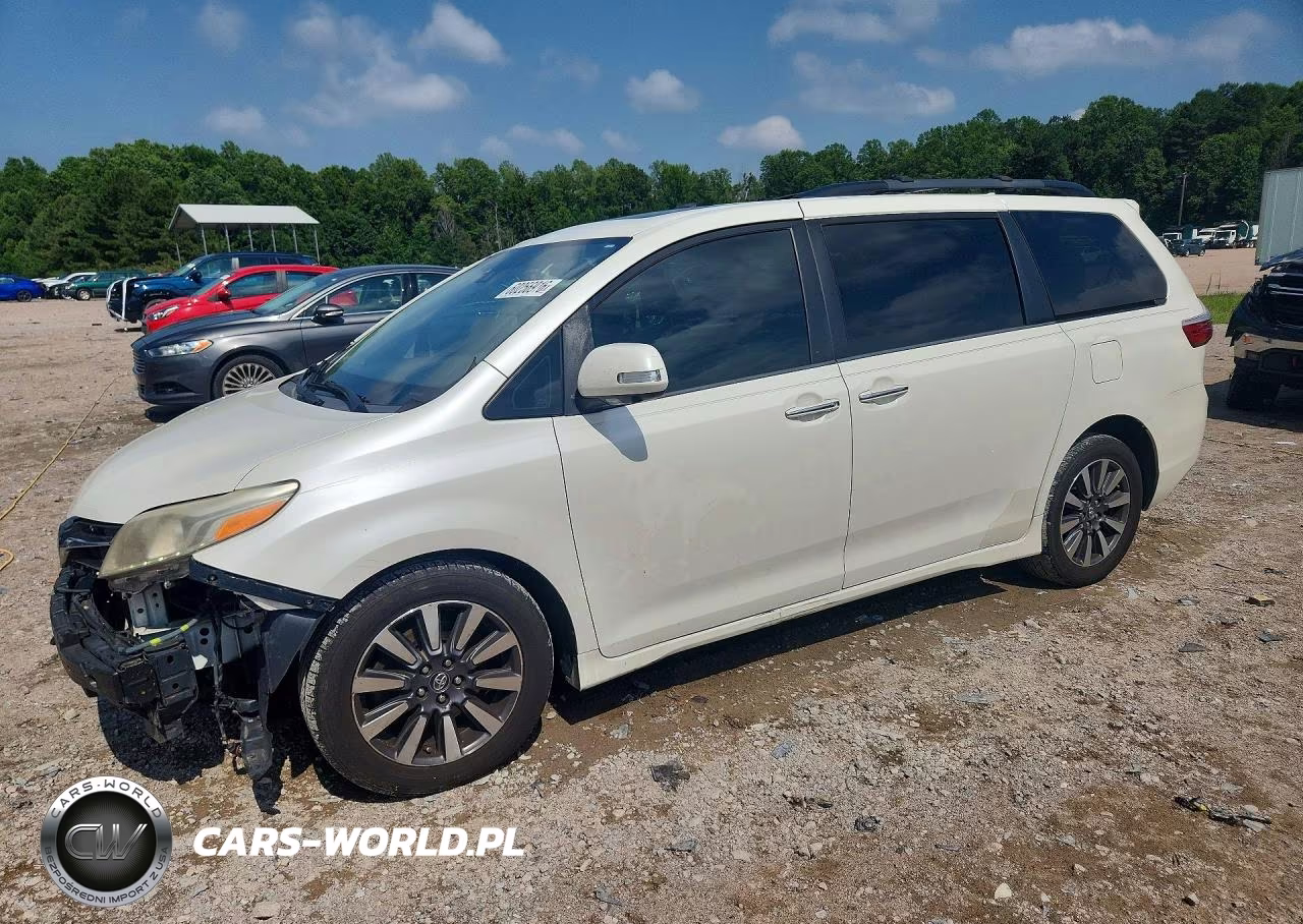 2018 Toyota Sienna Limited Premium 7-Passenger