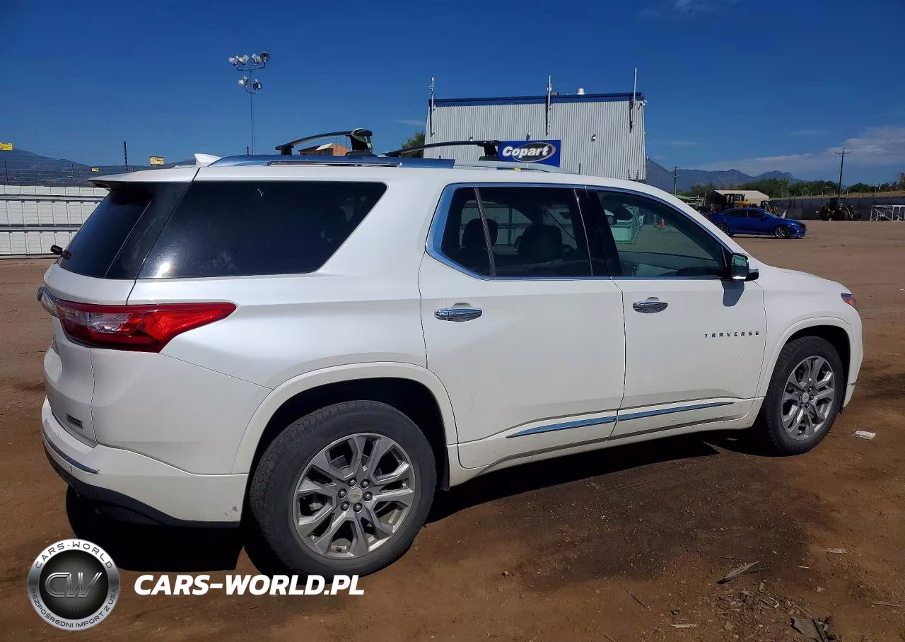 2018 Chevrolet Traverse Premier VIN:1GNEVJKW4JJ148847 - 3