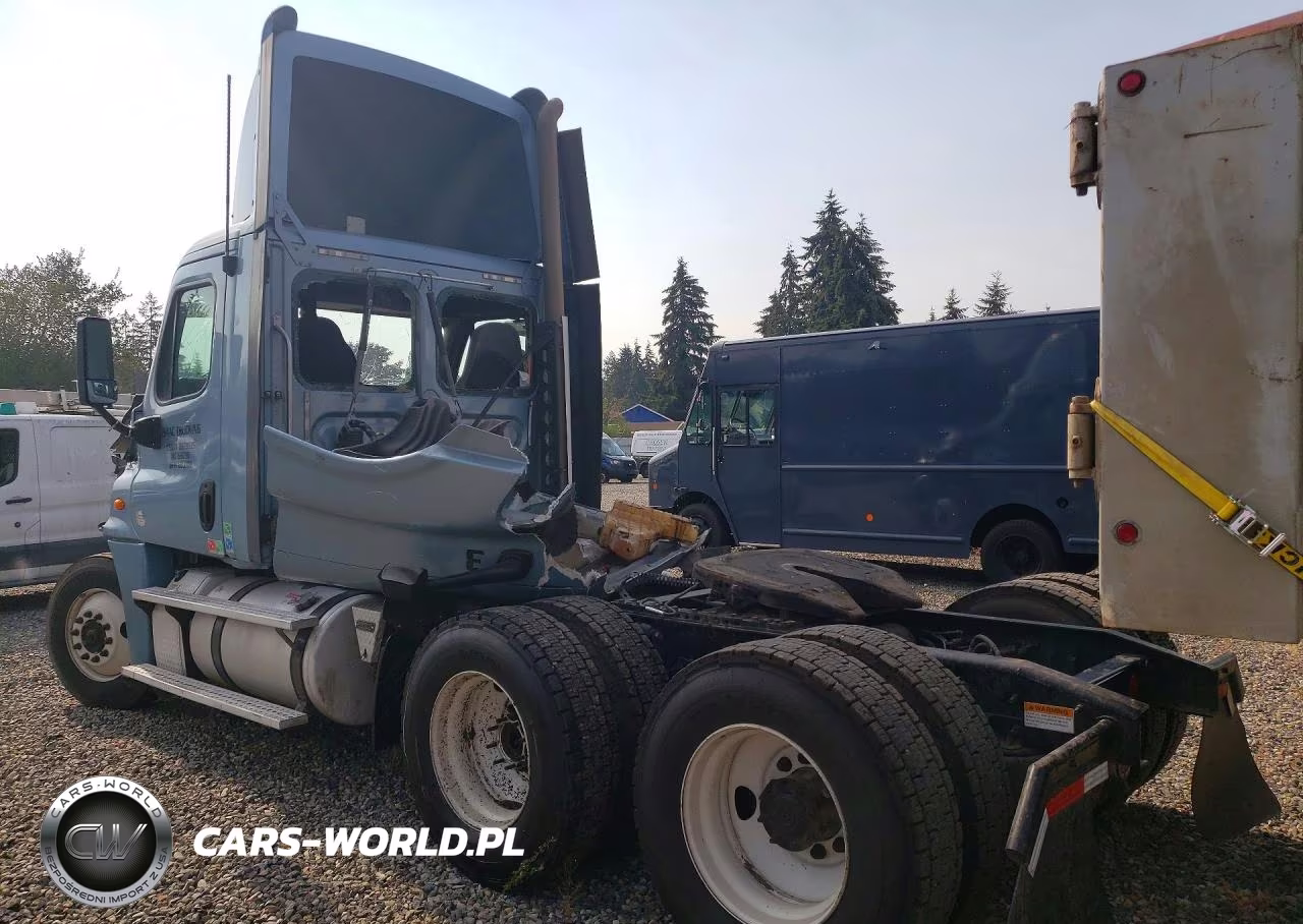 2015 Freightliner Cascadia Semi Truck VIN:3AKJGED52FSGE7537 - 2