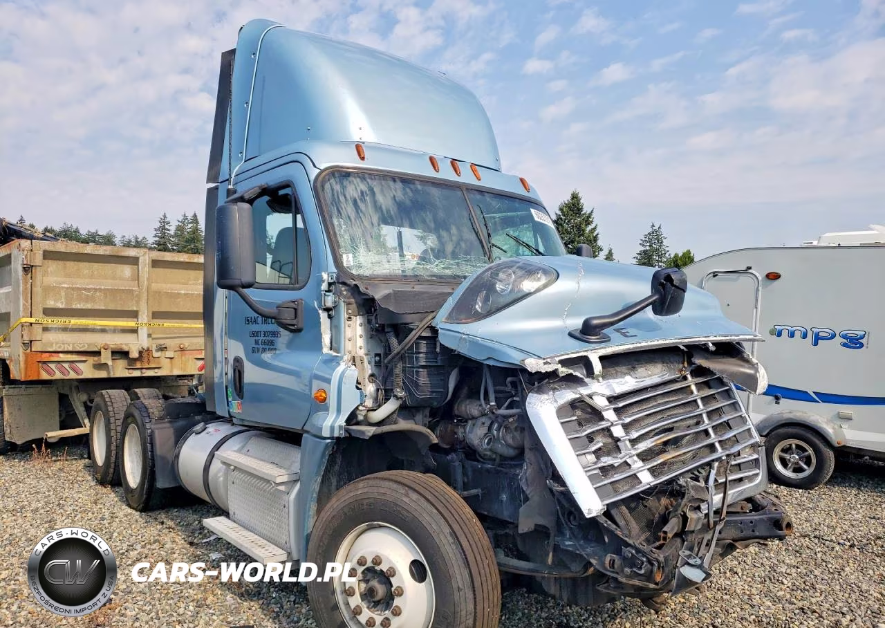 2015 Freightliner Cascadia Semi Truck VIN:3AKJGED52FSGE7537 - 4