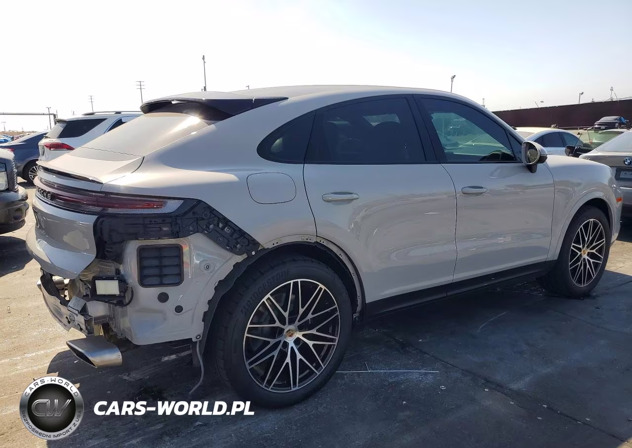 2024 Porsche Cayenne Coupe VIN:WP1BA2AY7RDA52218 - 3