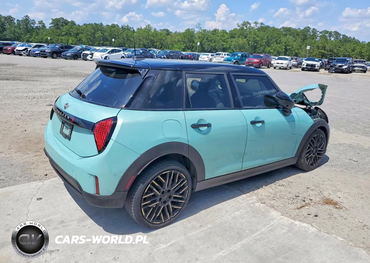 2025 Mini Cooper S VIN:WMW53GD04S2W47800 - 3