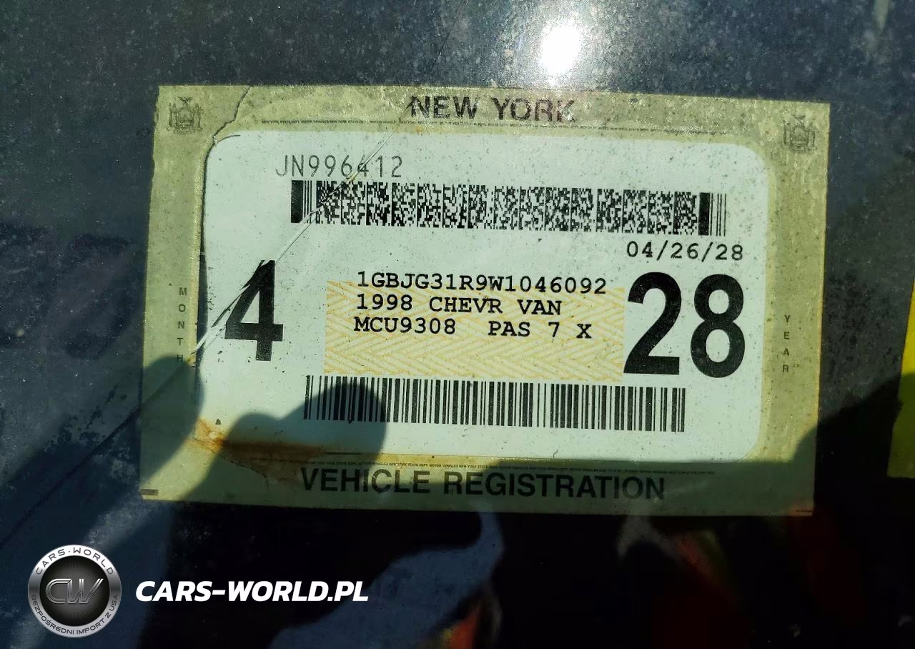 1998 Chevrolet Express G3500 VIN:1GBJG31R9W1046092 - 13