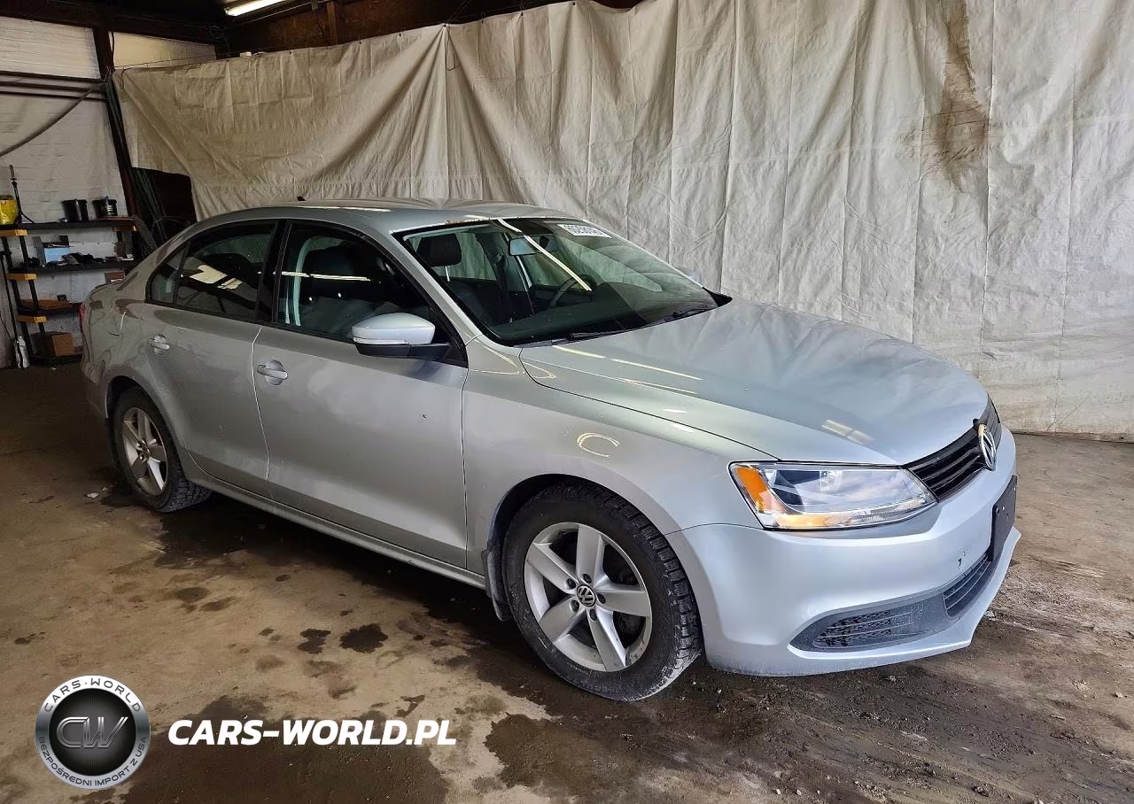 2012 Volkswagen Jetta Tdi VIN:3VWLL7AJ4CM323146 - 4