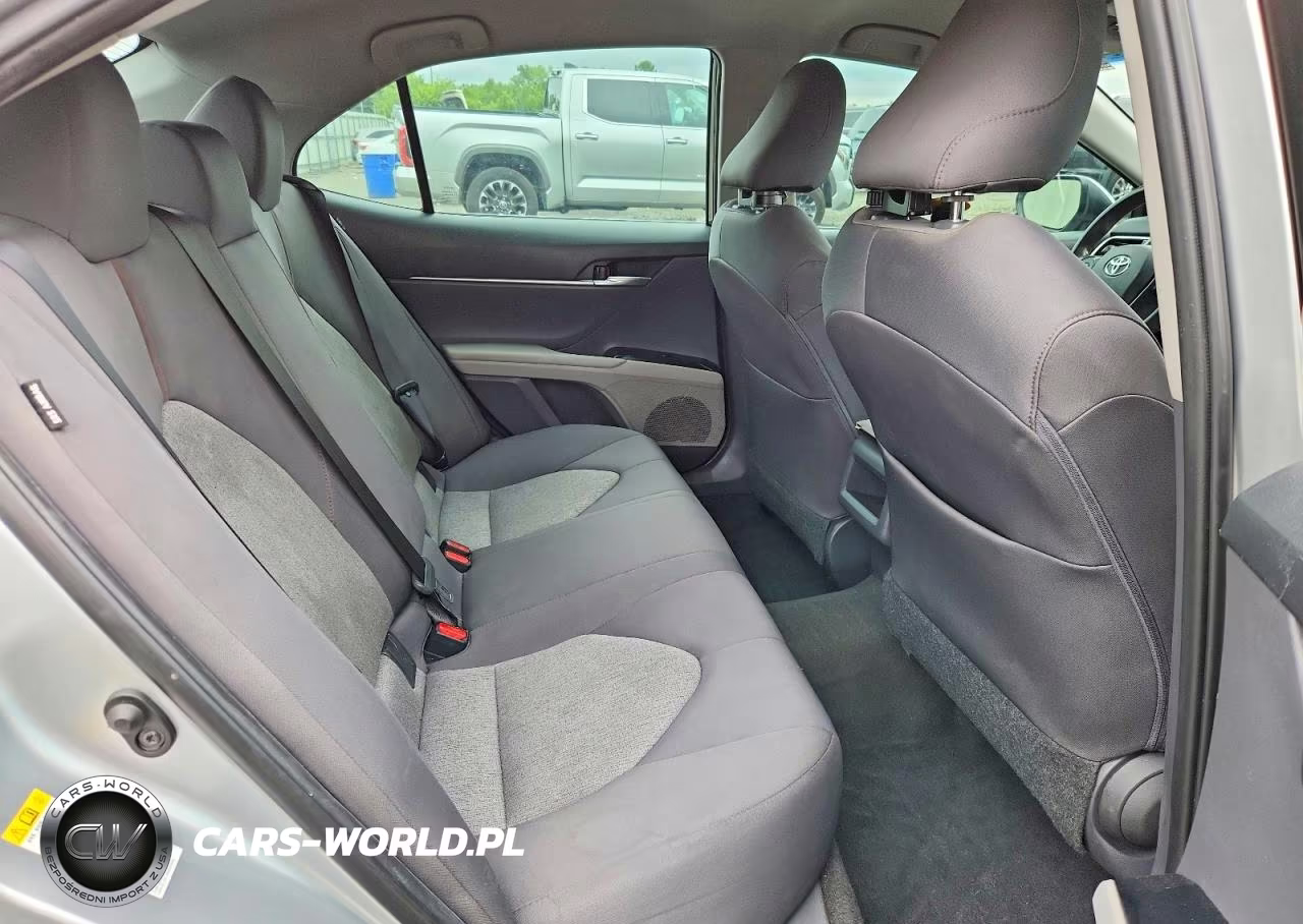 2018 Toyota Camry L VIN:4T1B11HK5JU546283 - 10
