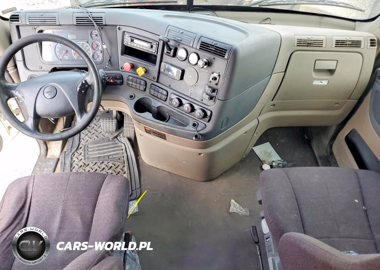 2016 Freightliner Cascadia 125 VIN:3AKJGLBGXGSHG3174 - 8