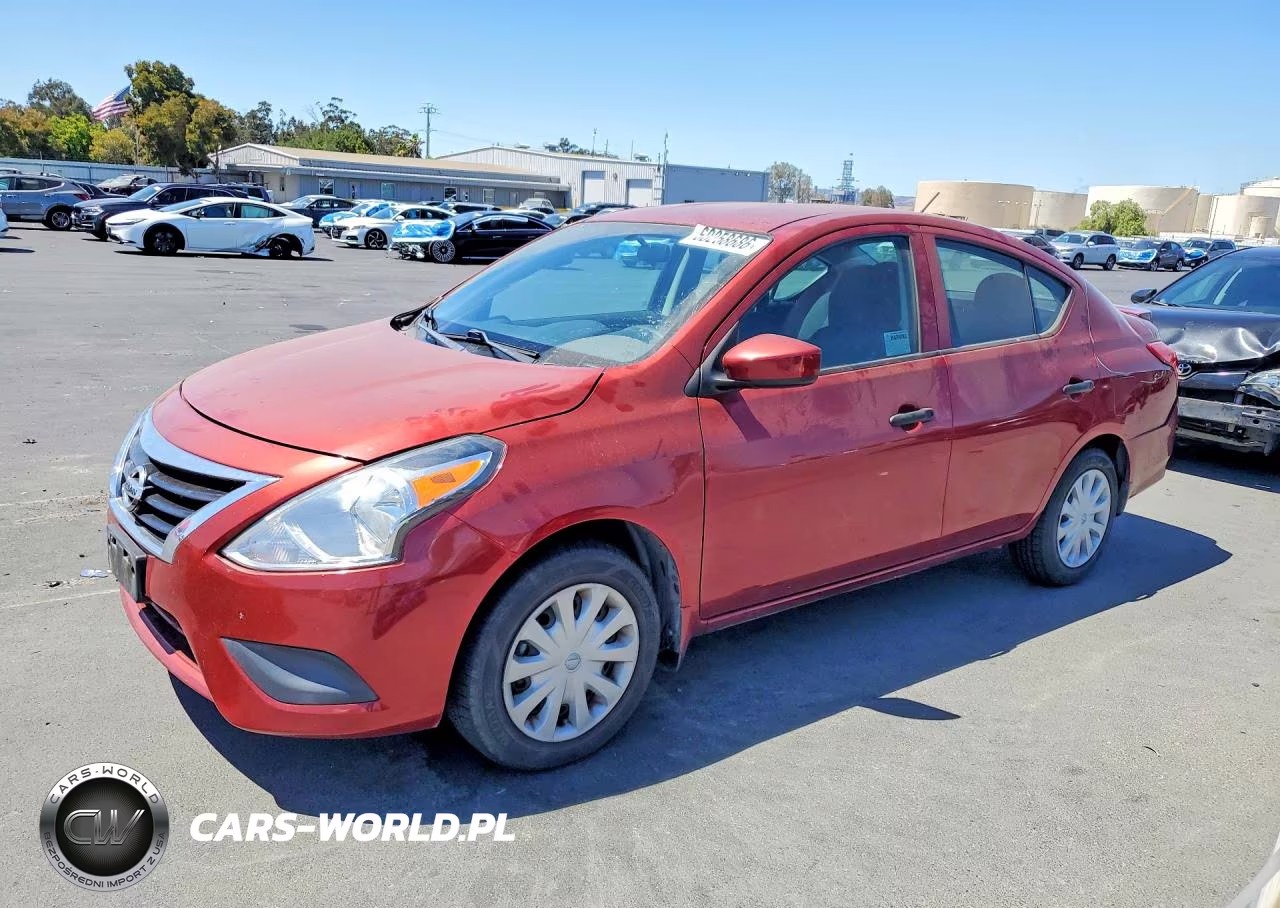 2019 Nissan Versa S Plus