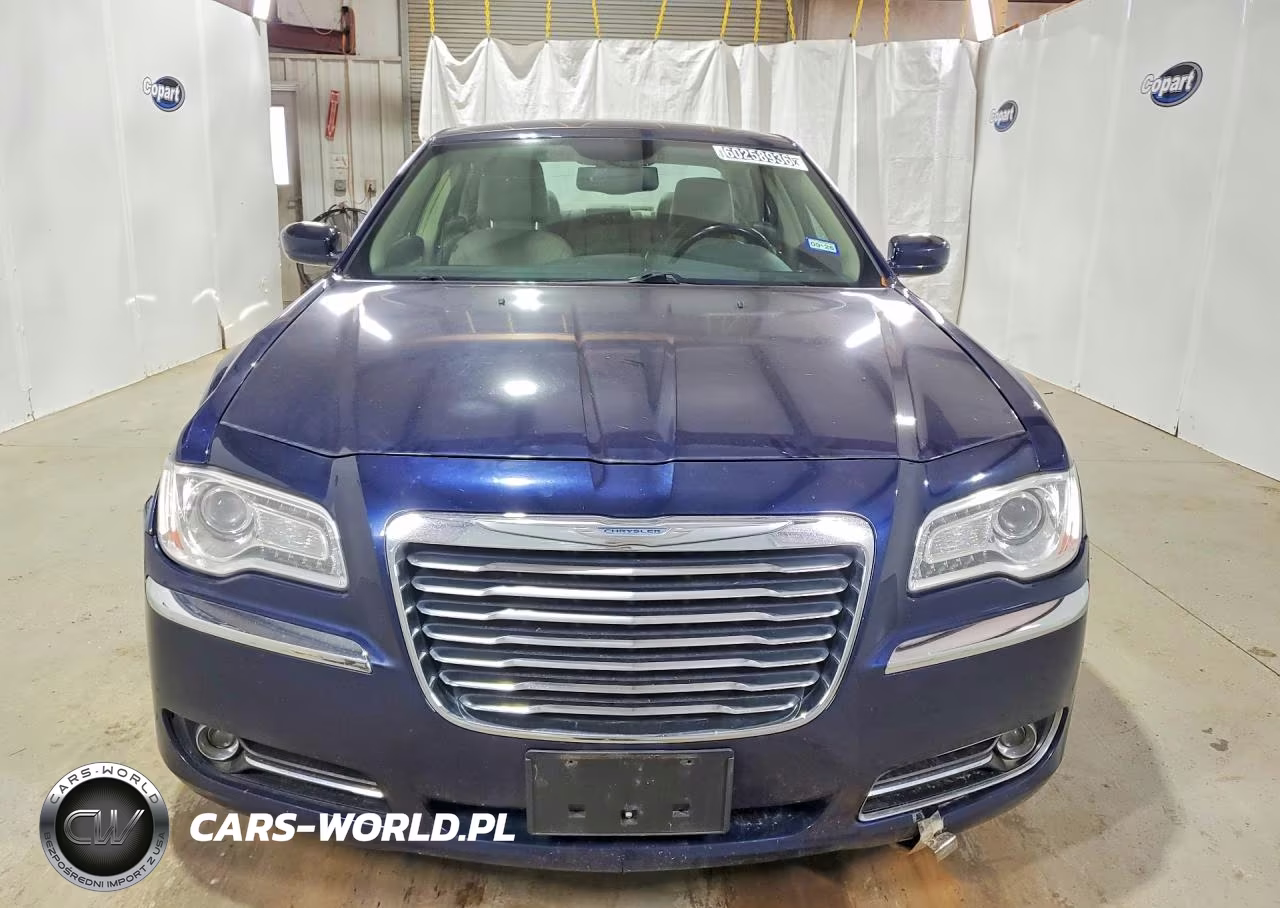 2014 Chrysler 300 VIN:2C3CCAAG8EH200881 - 5