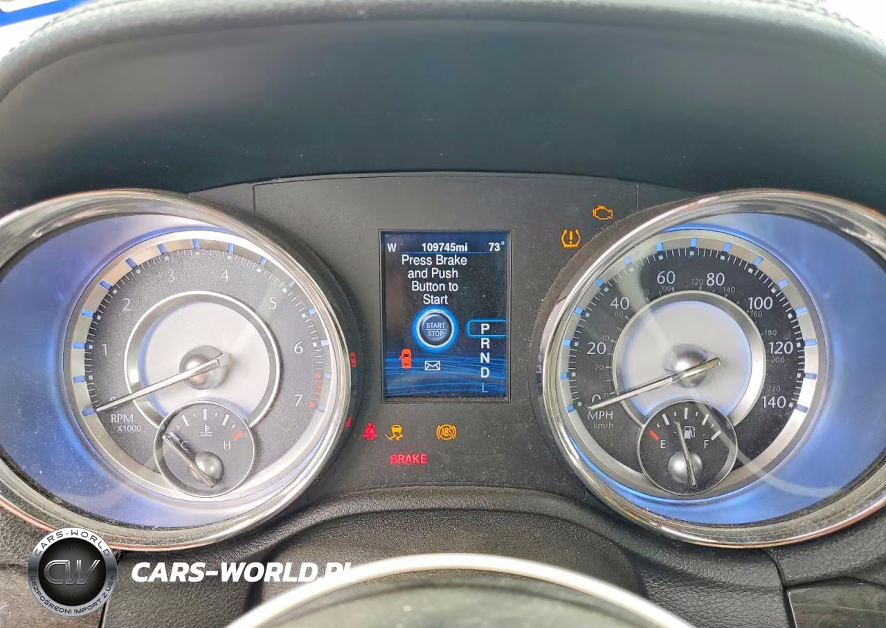 2014 Chrysler 300 VIN:2C3CCAAG8EH200881 - 9