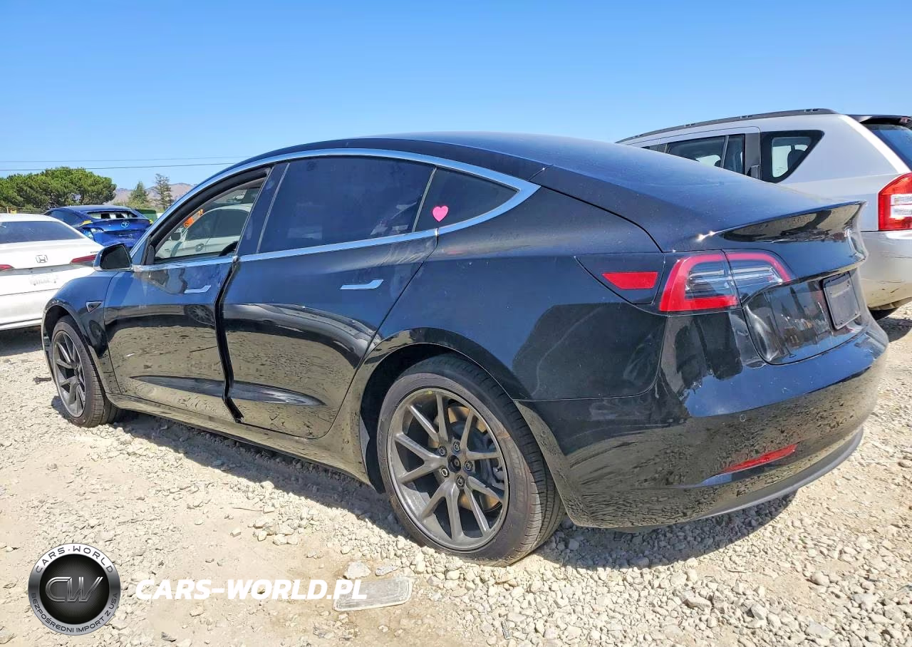2018 Tesla Model 3 VIN:5YJ3E1EAXJF171802 - 2