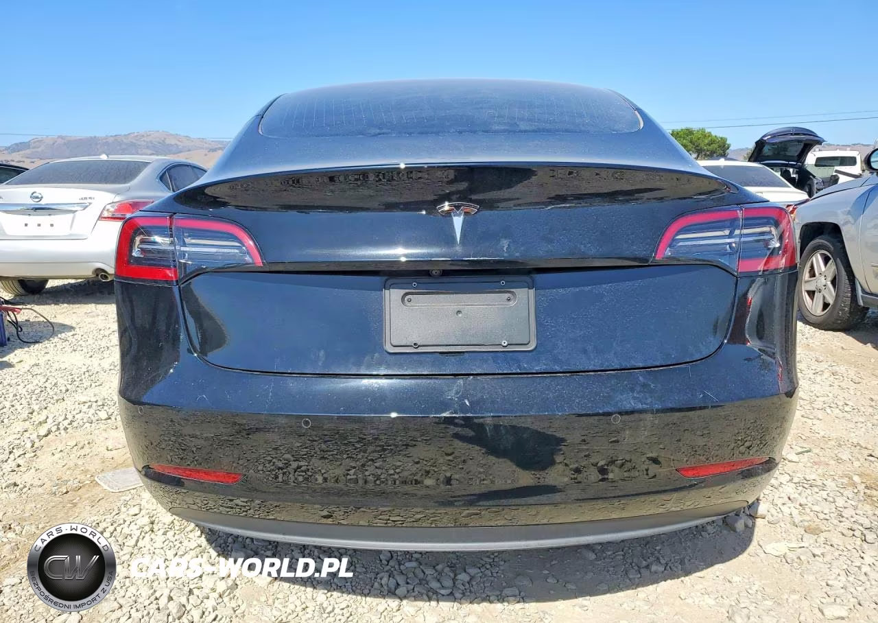 2018 Tesla Model 3 VIN:5YJ3E1EAXJF171802 - 6