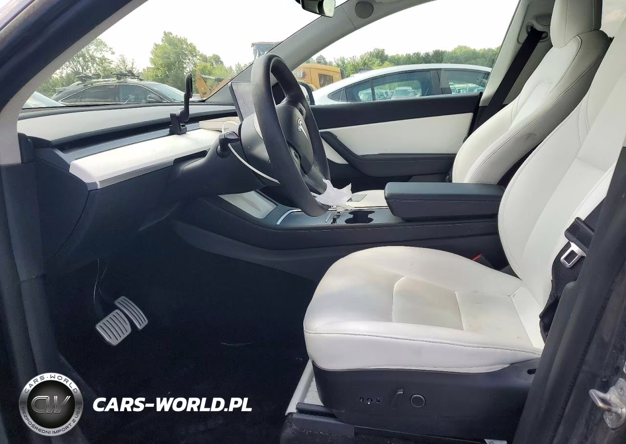 2022 Tesla Model Y VIN:7SAYGDEF2NF307894 - 7