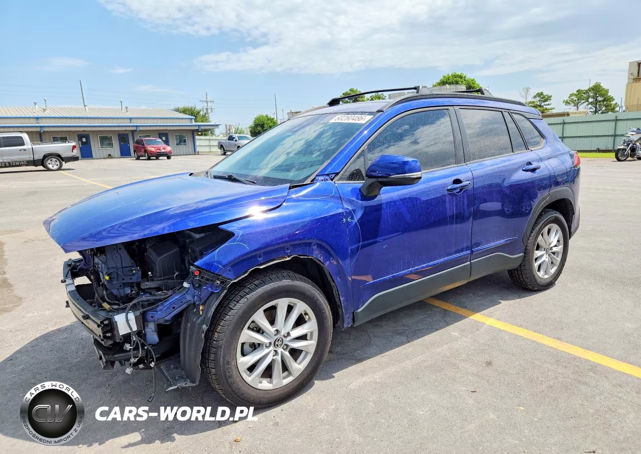 2022 Toyota Corolla Cross Le – zdjęcie 1 z 13