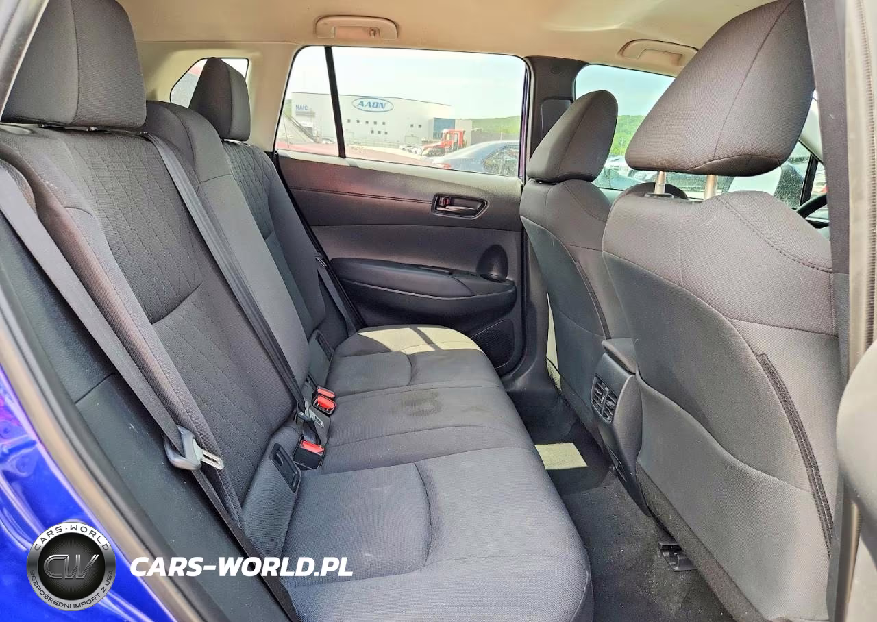 2022 Toyota Corolla Cross Le VIN:7MUCAAAG3NV014030 - 11