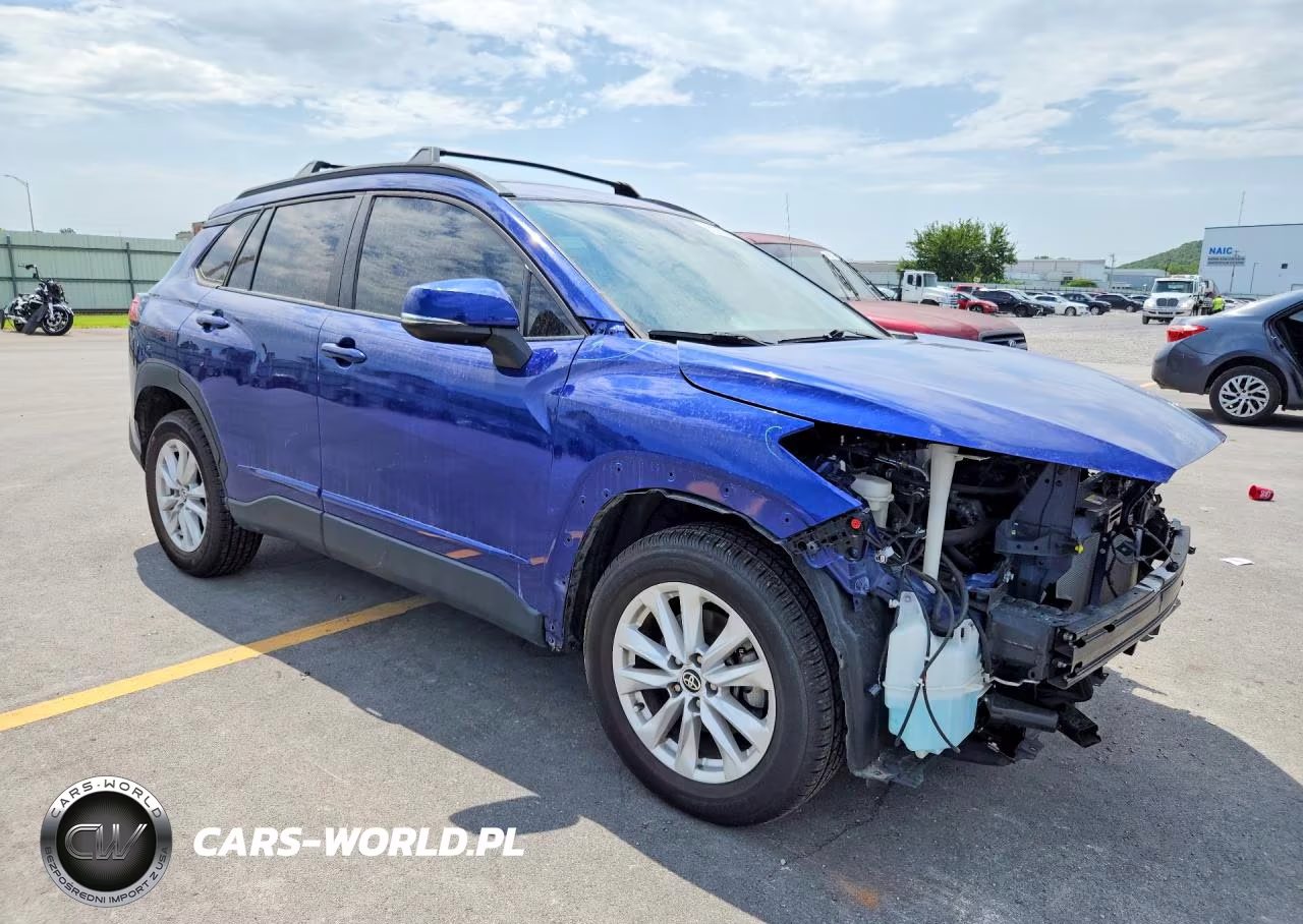 2022 Toyota Corolla Cross Le VIN:7MUCAAAG3NV014030 - 4