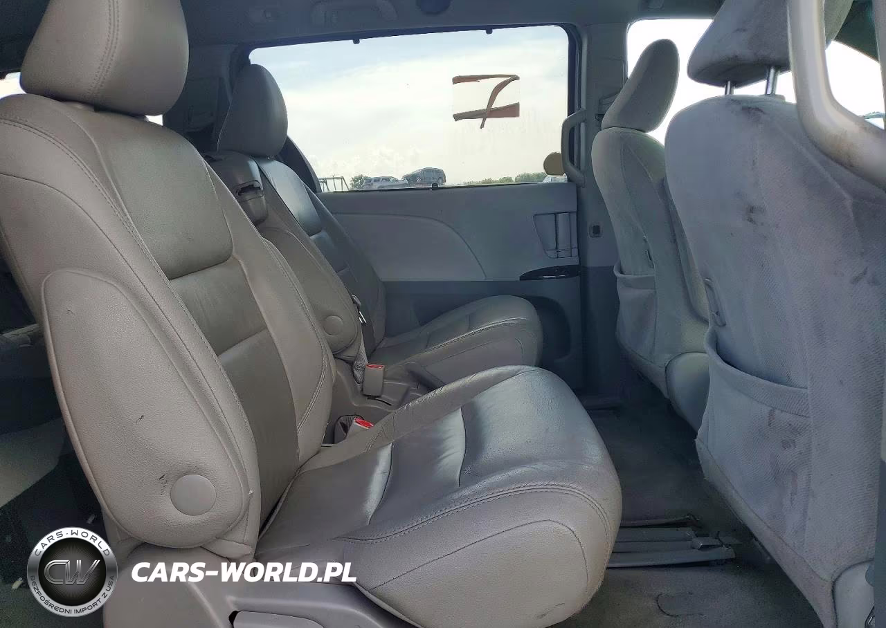 2012 Toyota Sienna Le VIN:5TDKK3DC3CS190757 - 10