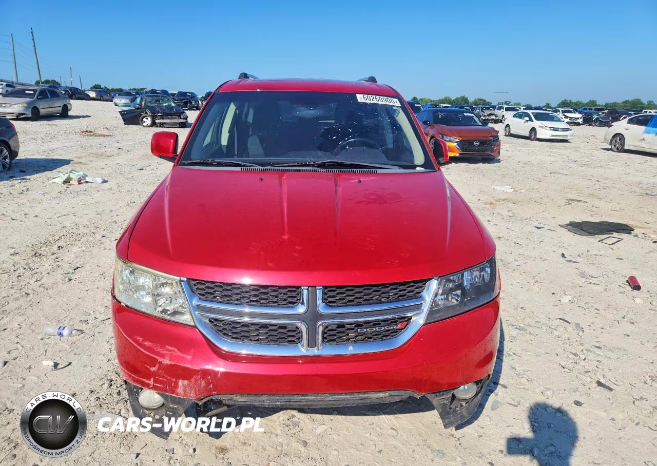 2017 Dodge Journey Crossroad VIN:3C4PDCGG0HT501055 - 5