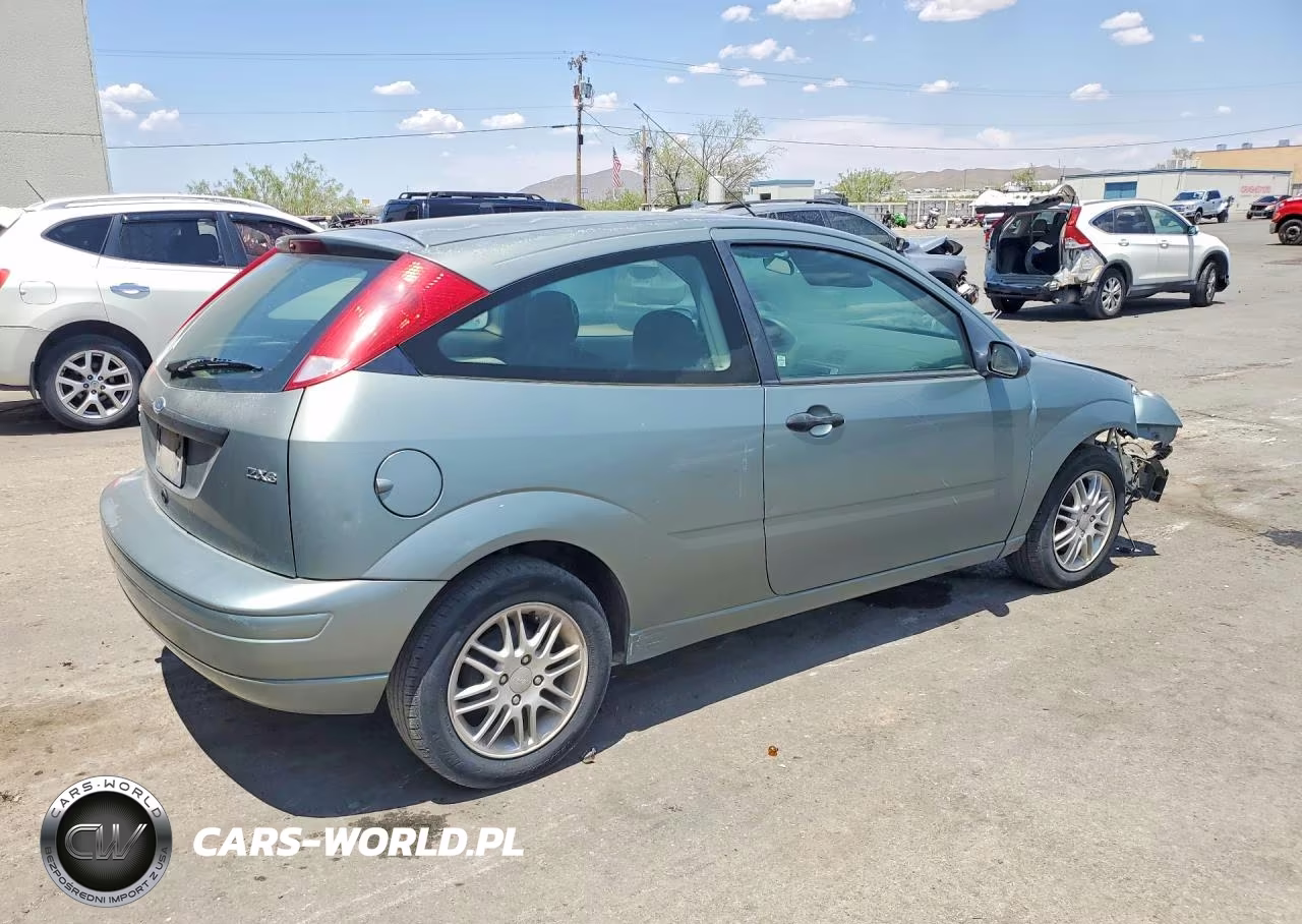 2005 Ford Focus Zx3 VIN:3FAFP31N15R131307 - 3