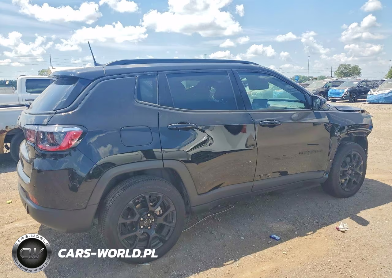 2026 Jeep Compass Latitude VIN:3C4NJDBN2TT159807 - 3