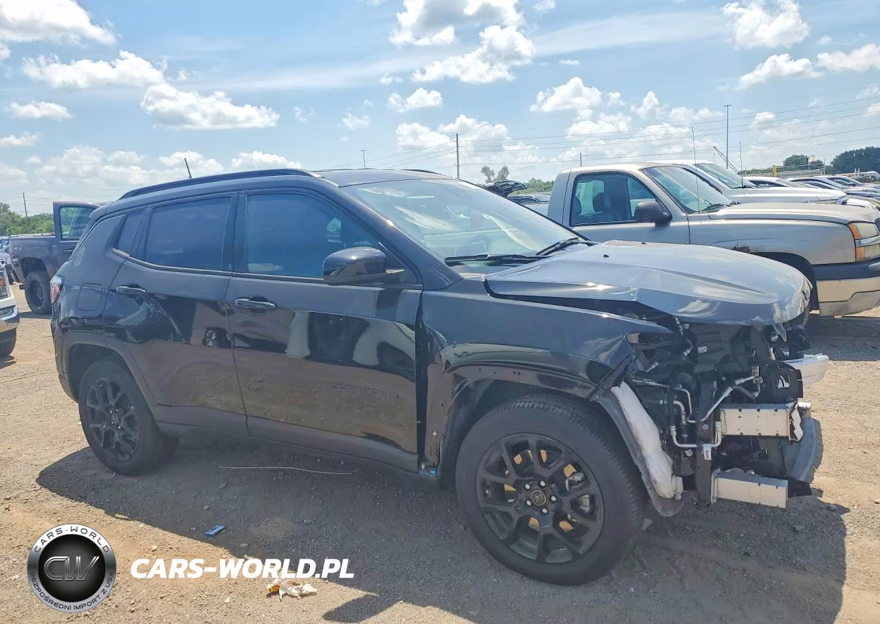 2026 Jeep Compass Latitude VIN:3C4NJDBN2TT159807 - 4