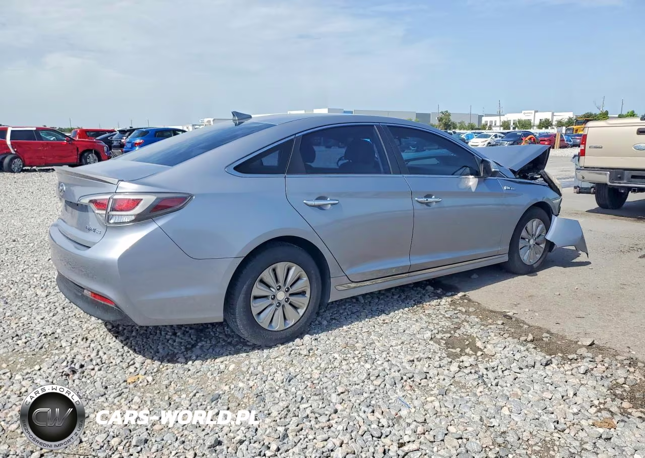 2016 Hyundai Sonata Hybrid Se VIN:KMHE24L11GA038543 - 3