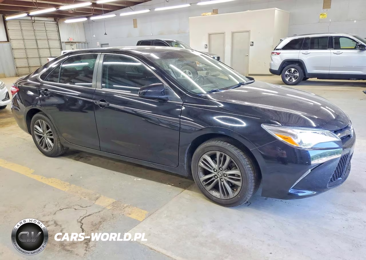 2015 Toyota Camry Se VIN:4T1BF1FKXFU001157 - 4