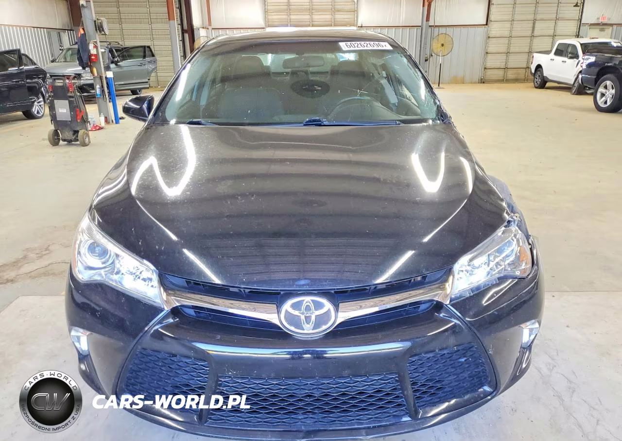2015 Toyota Camry Se VIN:4T1BF1FKXFU001157 - 5