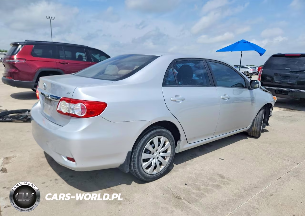 2012 Toyota Corolla Le VIN:2T1BU4EE7CC872386 - 3