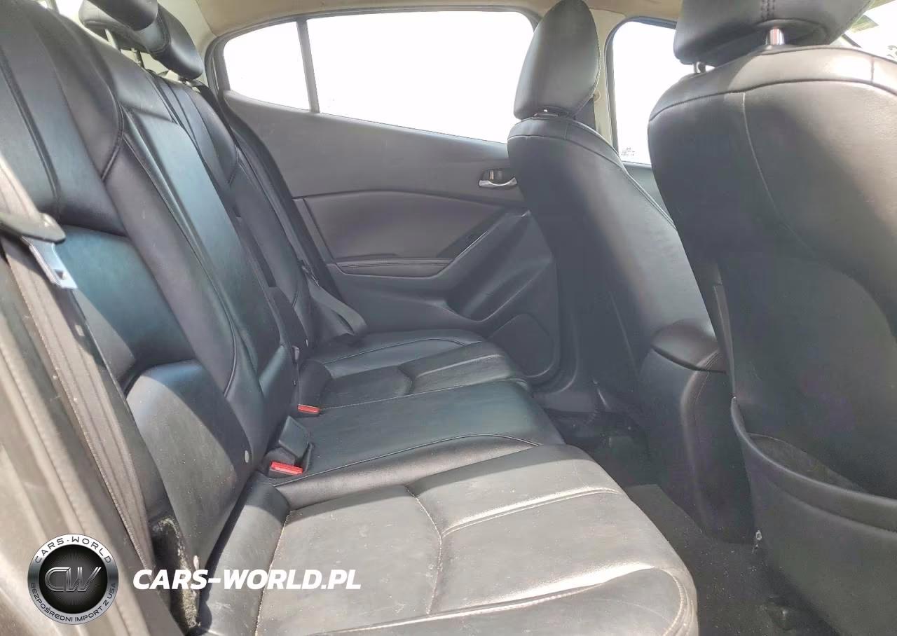 2018 Mazda 3 Touring VIN:3MZBN1V35JM197259 - 10