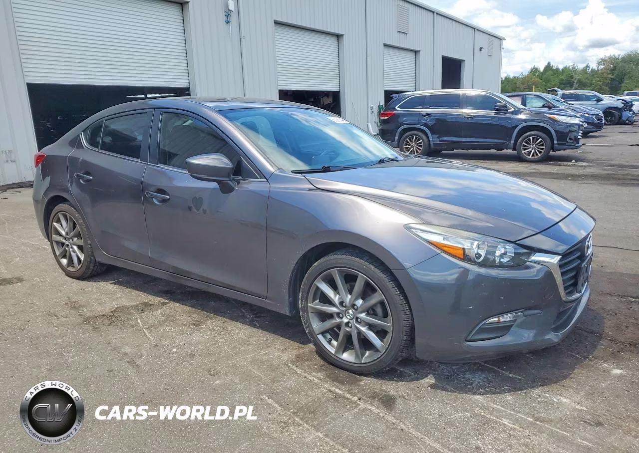 2018 Mazda 3 Touring VIN:3MZBN1V35JM197259 - 4