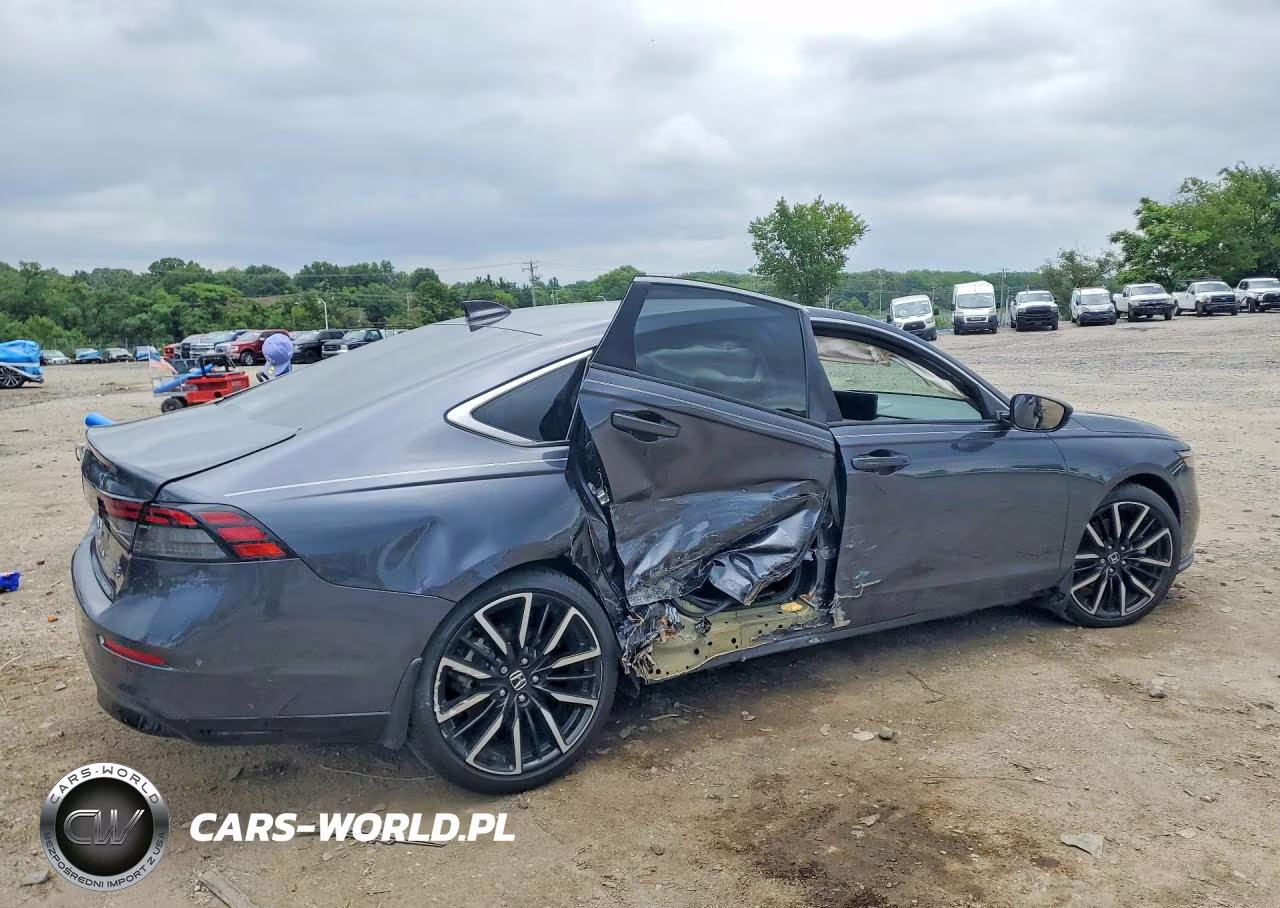 2025 Honda Accord Touring Hybrid VIN:1HGCY2F83SA063414 - 3