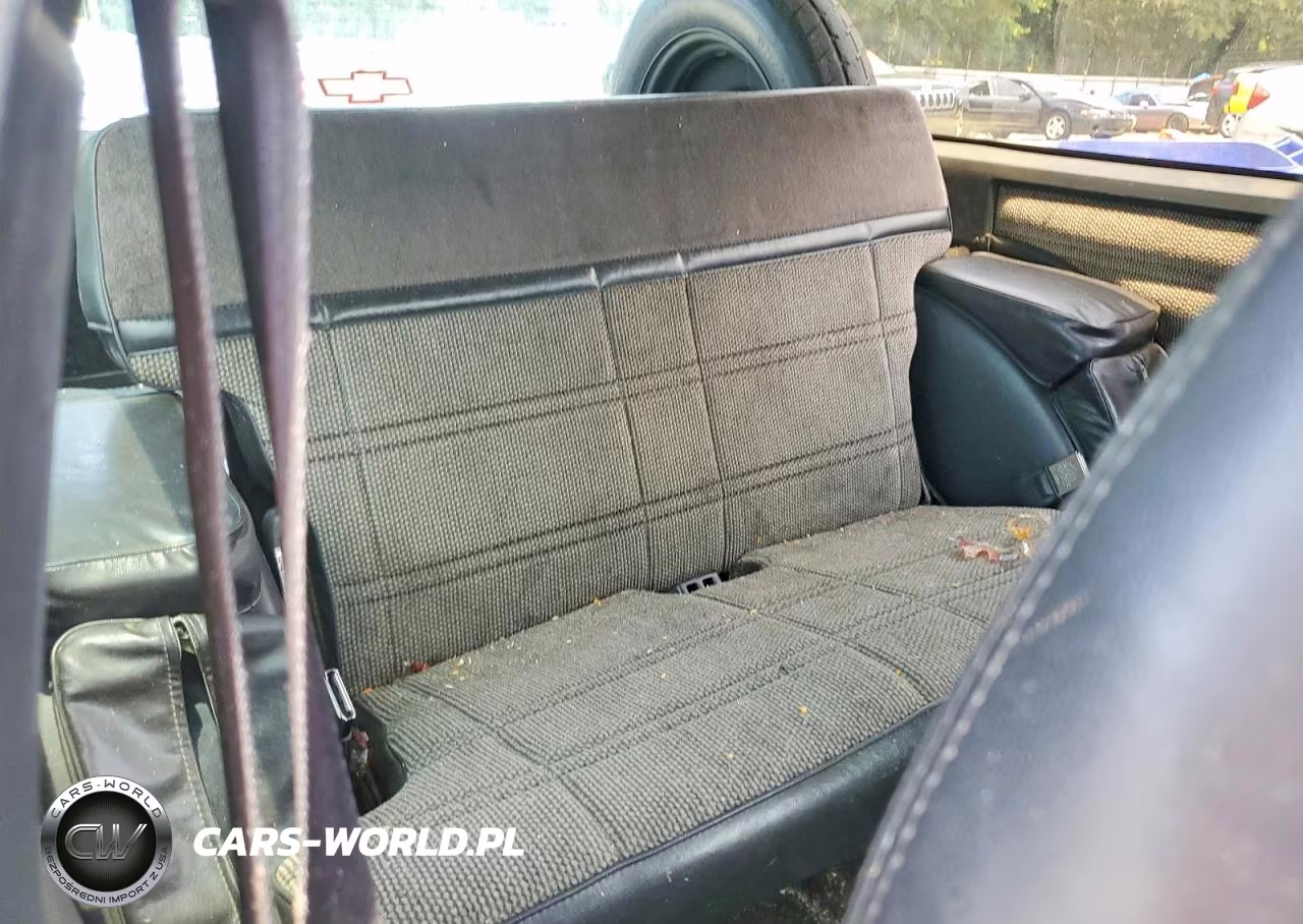 1988 Chevrolet Blazer S10 VIN:1GNCS18ZXJ8237265 - 10
