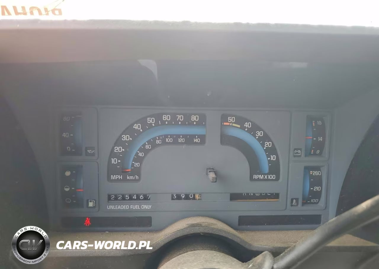 1988 Chevrolet Blazer S10 VIN:1GNCS18ZXJ8237265 - 9