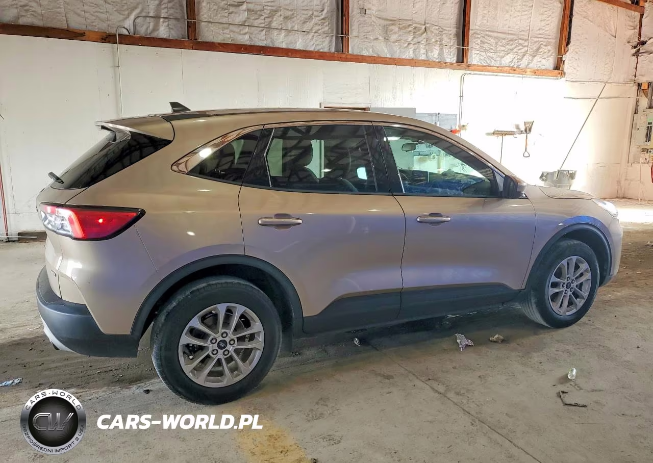 2020 Ford Escape Se VIN:1FMCU9G68LUA99062 - 3