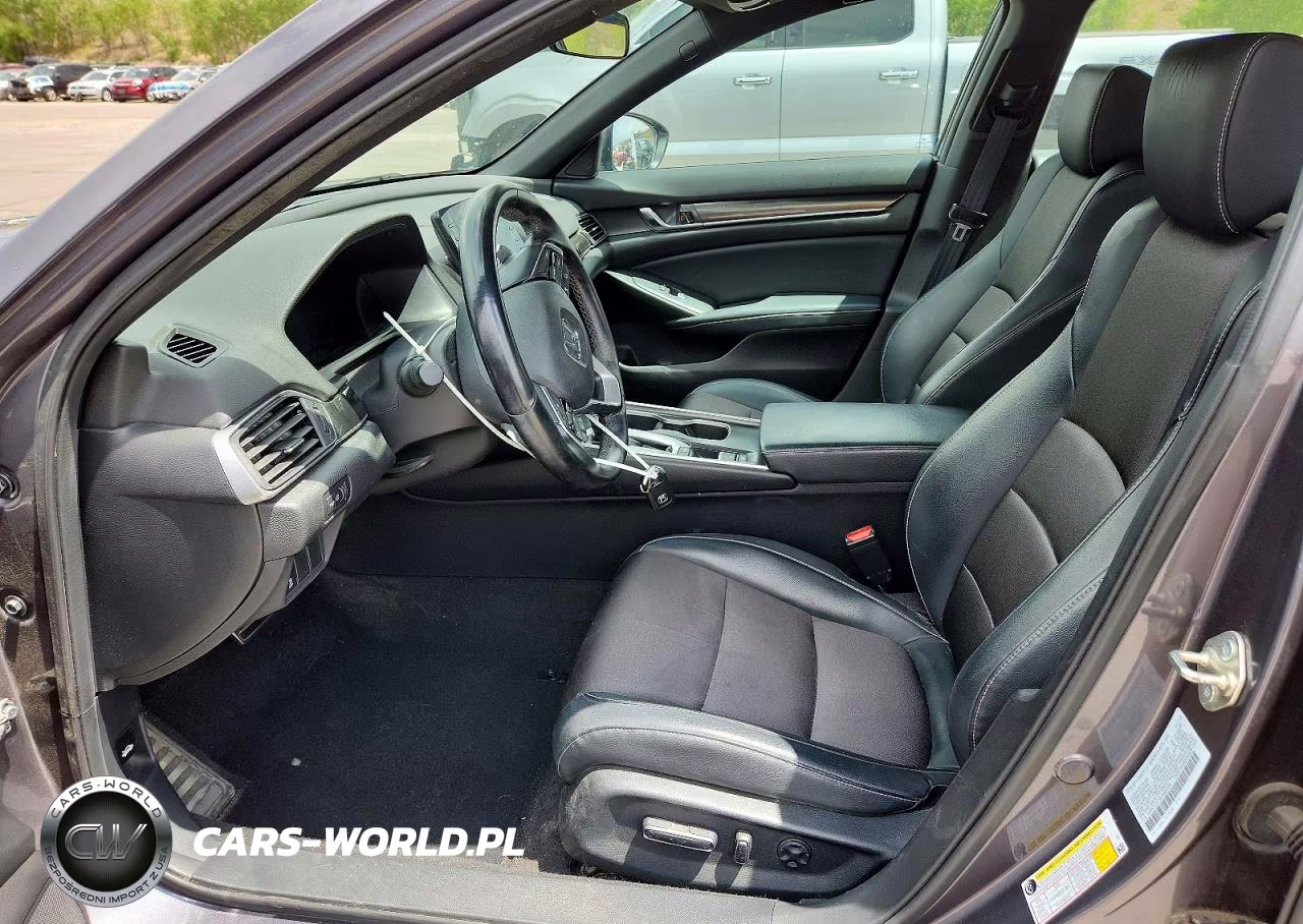 2018 Honda Accord Sport VIN:1HGCV1F35JA097960 - 7