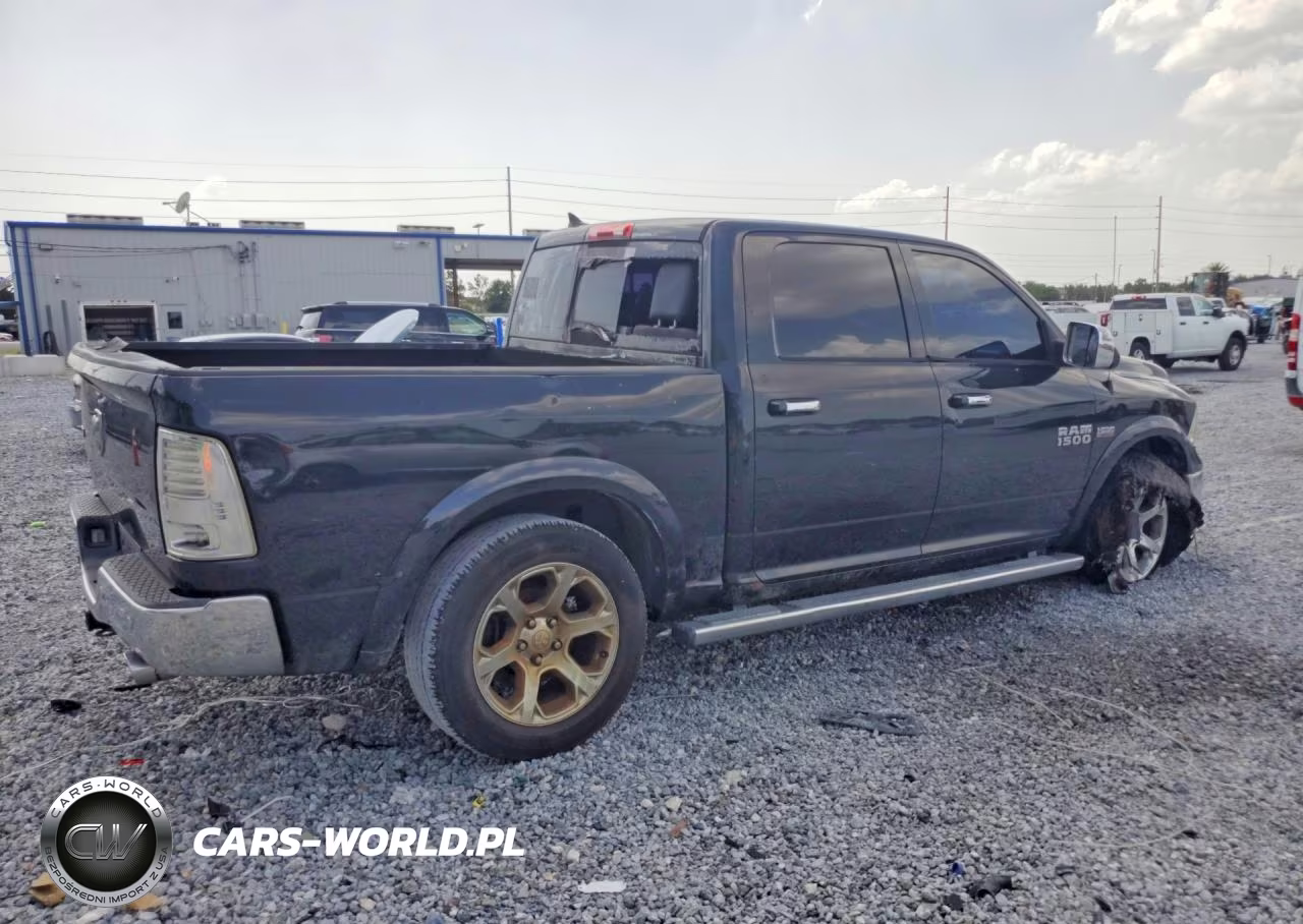 2016 Ram 1500 Laramie VIN:1C6RR6NT8GS136045 - 3