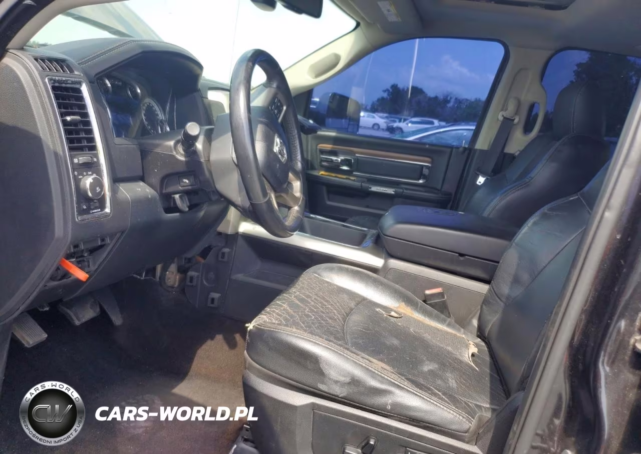 2016 Ram 1500 Laramie VIN:1C6RR6NT8GS136045 - 7