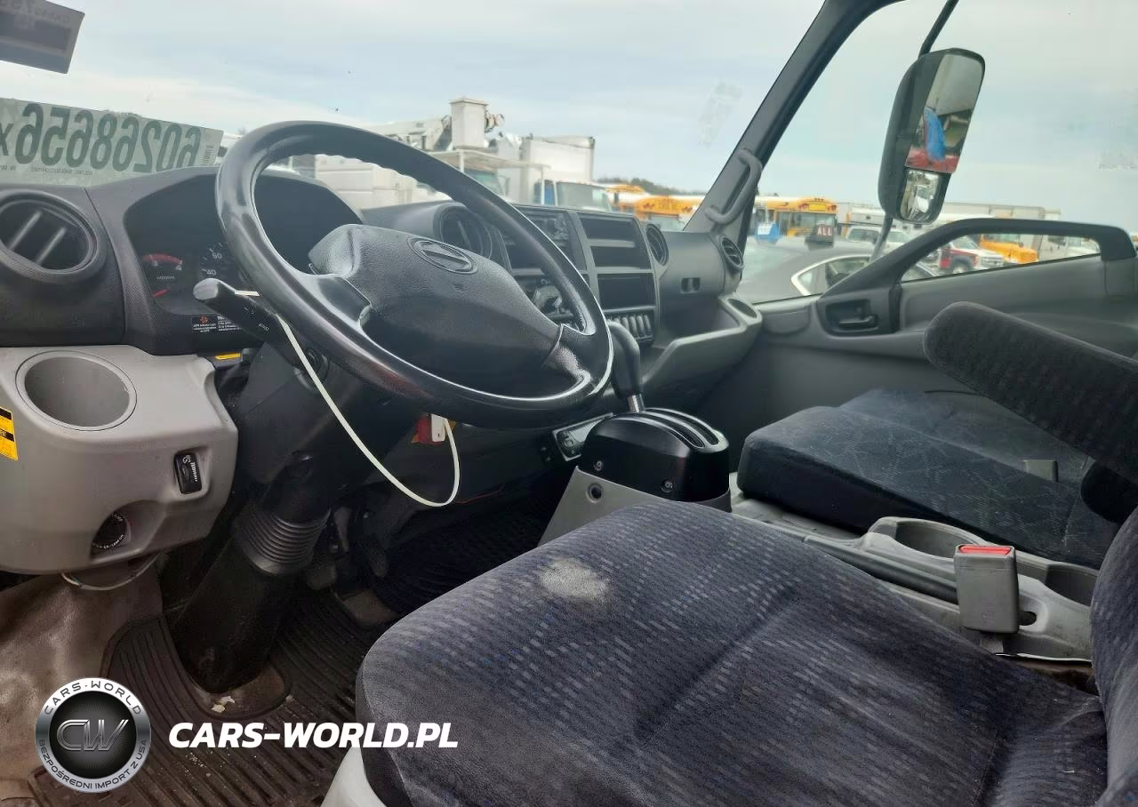 2018 Hino 195 VIN:JHHRDM2H0JK005160 - 8