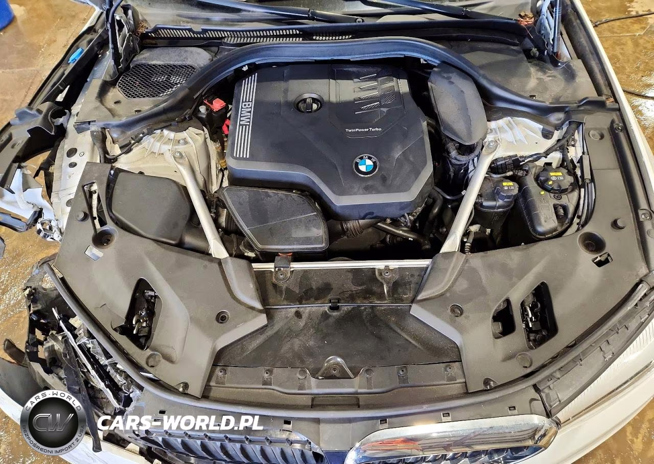 2020 BMW 530 Xi VIN:WBAJR7C06LCD65137 - 11