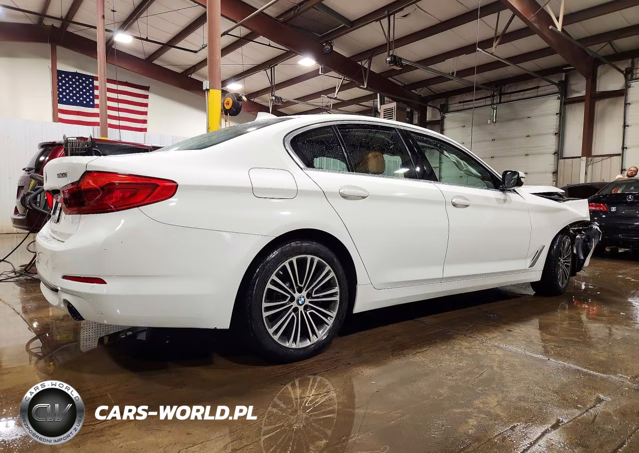 2020 BMW 530 Xi VIN:WBAJR7C06LCD65137 - 3