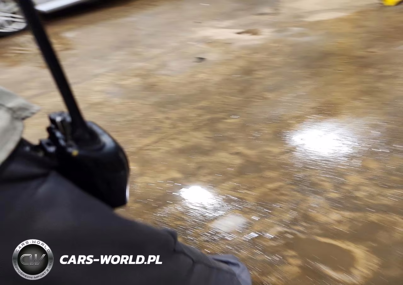 2020 BMW 530 Xi VIN:WBAJR7C06LCD65137 - 9