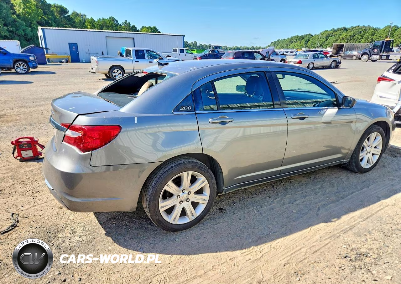 2011 Chrysler 200 Touring VIN:1C3BC1FB1BN602513 - 3