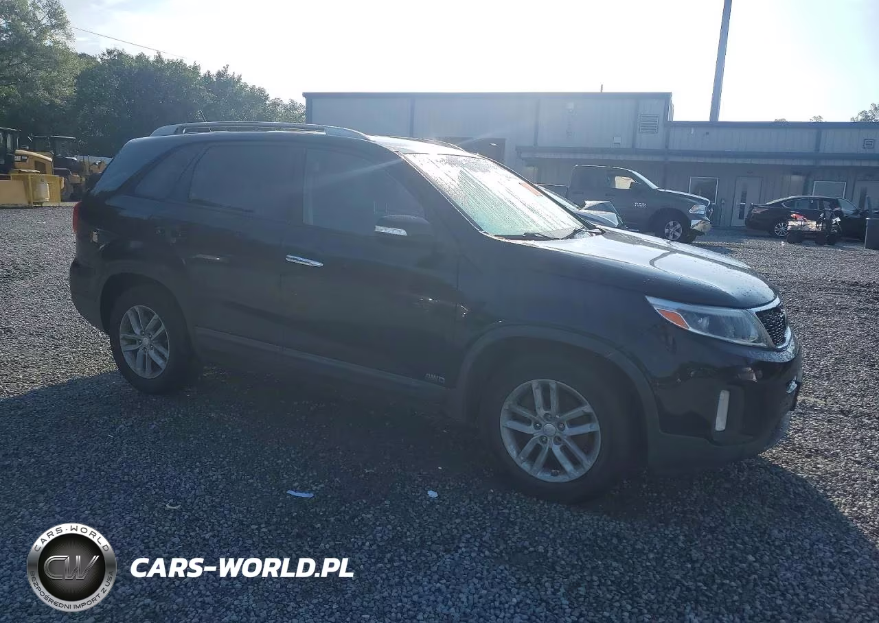 2014 Kia Sorento Lx VIN:5XYKTCA64EG476497 - 4
