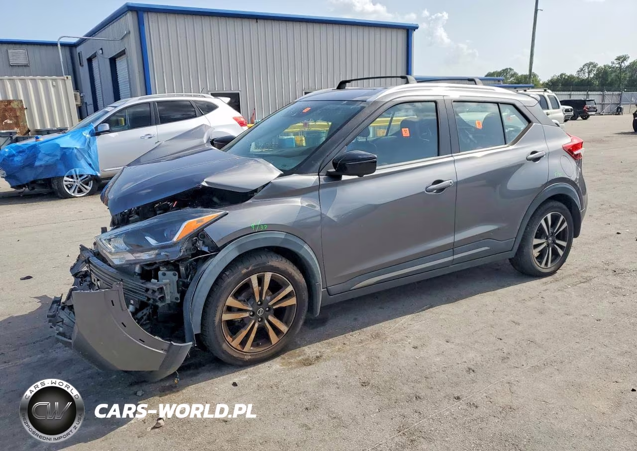 2019 Nissan Kicks Sr – zdjęcie 1 z 13