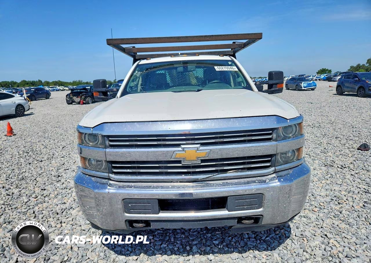 2018 Chevrolet Silverado C3500 VIN:1GB4CYCG8JF155754 - 5