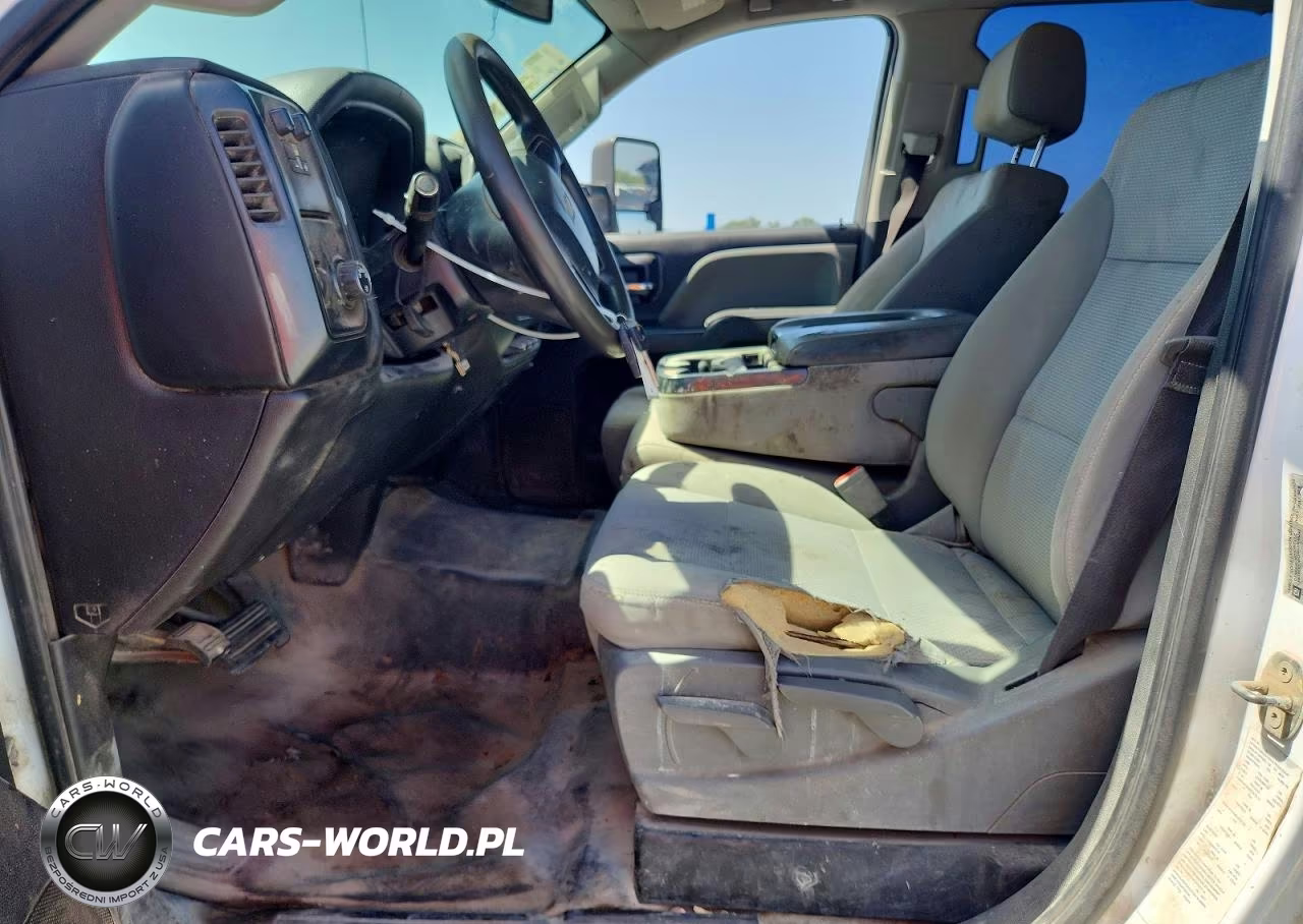 2018 Chevrolet Silverado C3500 VIN:1GB4CYCG8JF155754 - 7
