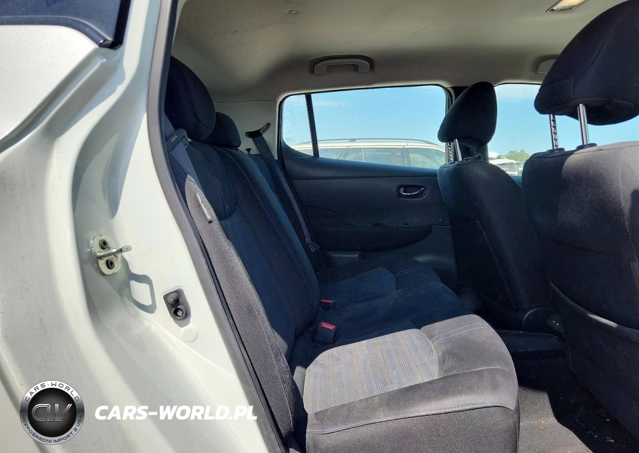 2023 Nissan Leaf Sv Plus VIN:1N4CZ1CV8PC552389 - 10