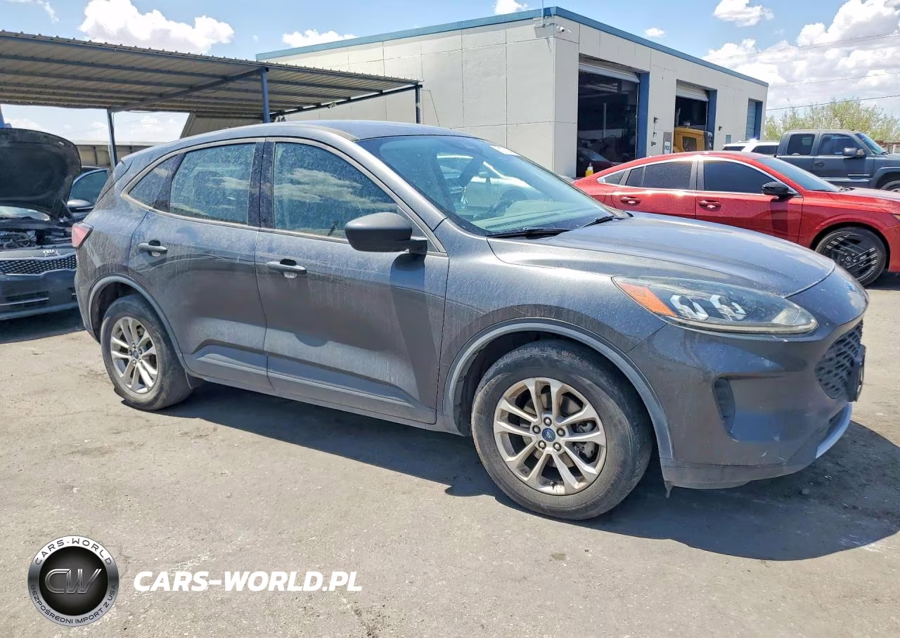 2020 Ford Escape S VIN:1FMCU0F61LUA26354 - 4