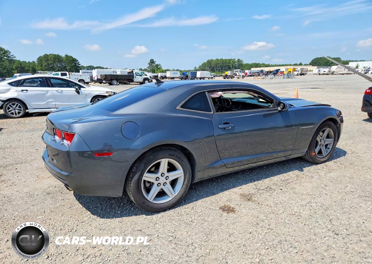 2011 Chevrolet Camaro Lt VIN:2G1FB1ED8B9118725 - 3