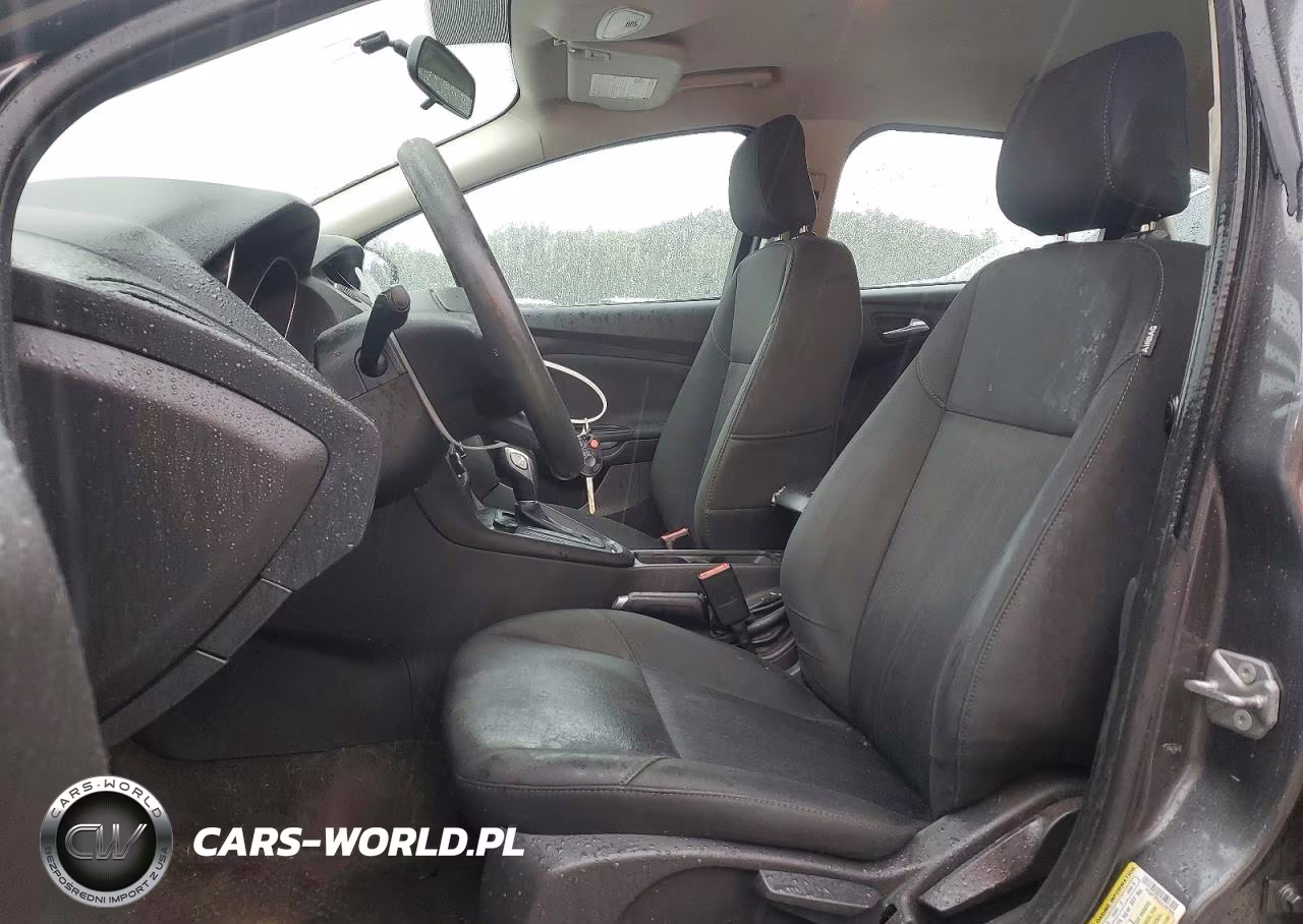 2018 Ford Focus Se VIN:1FADP3K28JL307094 - 7